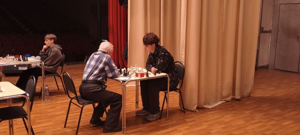 В Антраците состоялся четырехдневный полуфинал Чемпионата Луганской Народной Республики по шахматам В Антраците состоялся четырехдневный полуфинал Чемпионата Луганской Народной Республики по шахматам