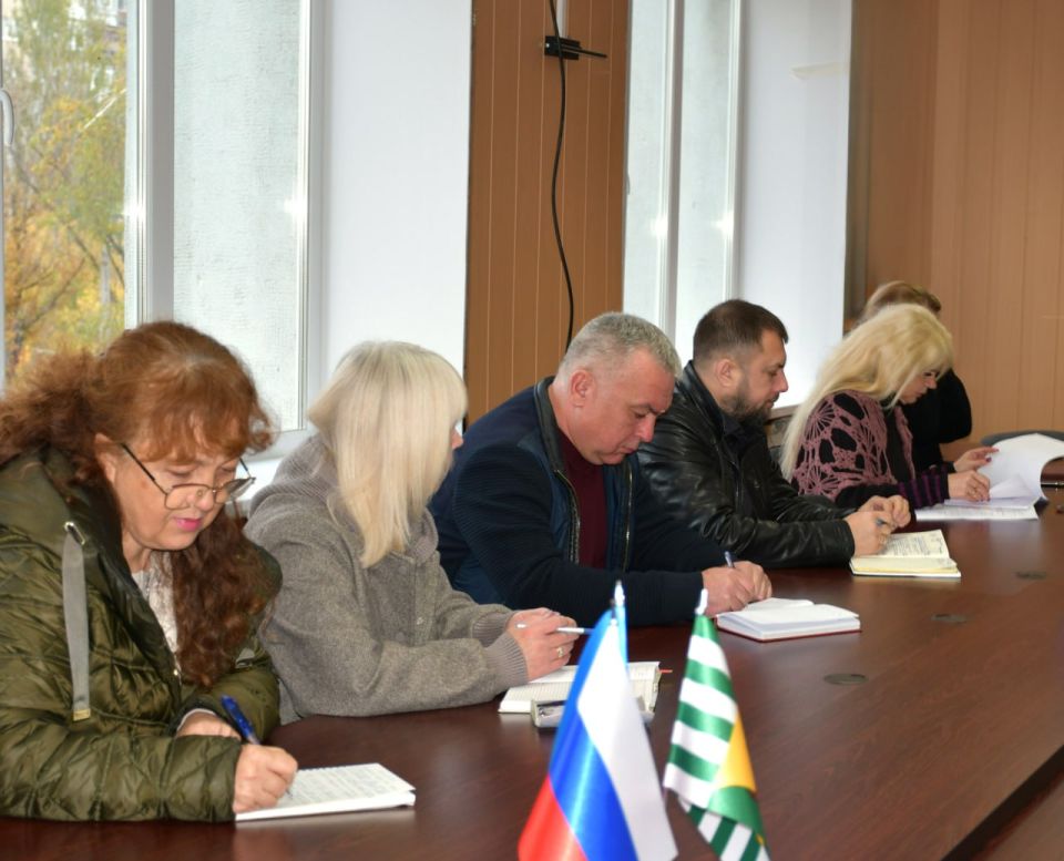Врип главы администрации Игорь Шмидт провел плановое совещание Врип главы администрации Игорь Шмидт провел плановое совещание