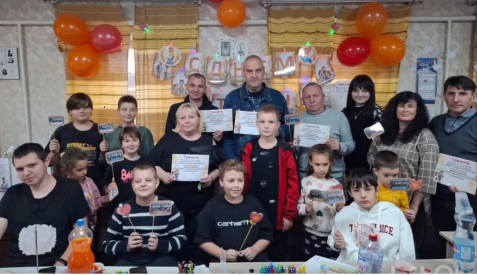 В библиотеке №5 прошла семейная эстафета ко Дню Отца В библиотеке №5 прошла семейная эстафета ко Дню Отца