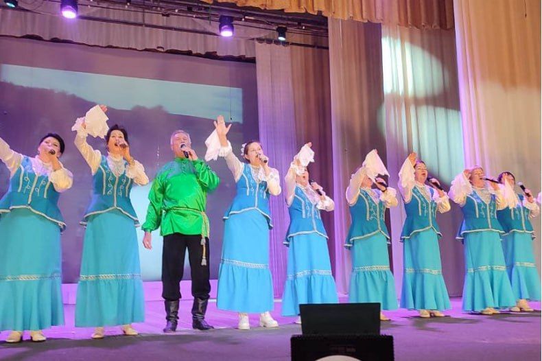 Народный вокальный ансамбль «Сударушка» отметил 35-ю годовщину! Народный вокальный ансамбль «Сударушка» отметил 35-ю годовщину!