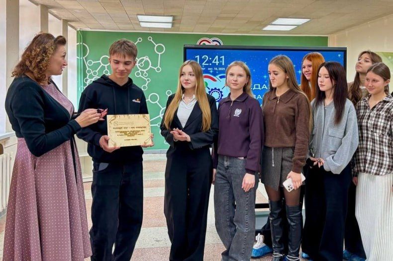 Ученики Свердловской СШ №8 посетили Педагогический технопарк «Кванториум» ЛГПУ им. Л.М. Лоповка Ученики Свердловской СШ №8 посетили Педагогический технопарк «Кванториум» ЛГПУ им. Л.М. Лоповка