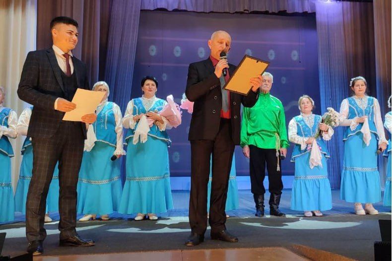Народный вокальный ансамбль «Сударушка» отметил 35-ю годовщину! Народный вокальный ансамбль «Сударушка» отметил 35-ю годовщину!