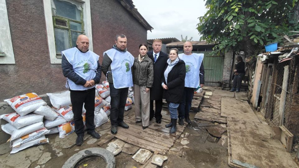 Луганскому приюту для животных передали 300 кг корма в рамках Программы экологических гуммиссий Луганскому приюту для животных передали 300 кг корма в рамках Программы экологических гуммиссий