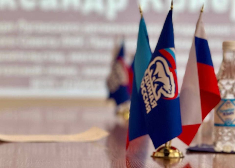 Александр Криеренко: 3 ГОДА — ДЛЯ ЛЮДЕЙ!. Ровно три года назад — 21 октября — было создано Луганское региональное отделение партии «Единая Россия» Александр Криеренко: 3 ГОДА — ДЛЯ ЛЮДЕЙ!. Ровно три года назад — 21 октября — было создано Луганское региональное отделение партии «Единая Россия»