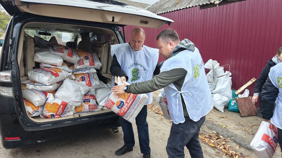 Луганскому приюту для животных передали 300 кг корма в рамках Программы экологических гуммиссий