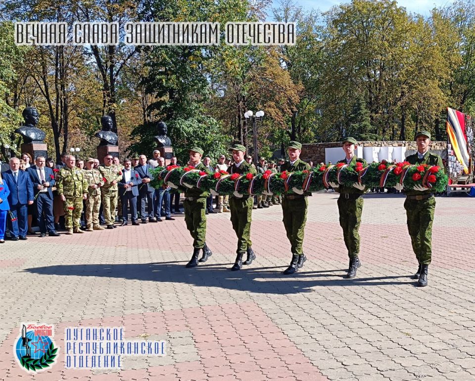 28 сентября Резанов Юрий Александрович руководитель Луганского республиканского отделения Всероссийской общественной организации ветеранов «Боевое Братство», депутат Народного Совета ЛНР вместе с заместителем руководителя... 28 сентября Резанов Юрий Александрович руководитель Луганского республиканского отделения Всероссийской общественной организации ветеранов «Боевое Братство», депутат Народного Совета ЛНР вместе с заместителем руководителя...