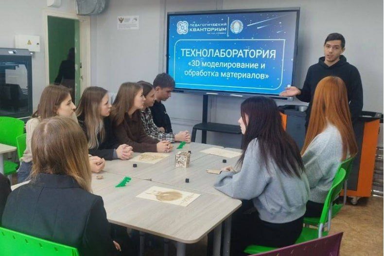 Ученики Свердловской СШ №8 посетили Педагогический технопарк «Кванториум» ЛГПУ им. Л.М. Лоповка Ученики Свердловской СШ №8 посетили Педагогический технопарк «Кванториум» ЛГПУ им. Л.М. Лоповка