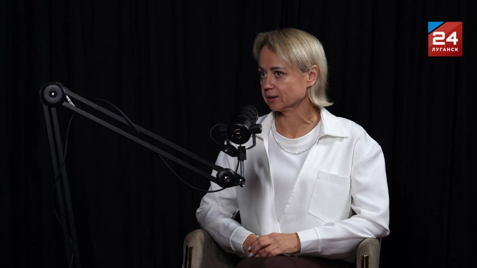 «Не игнорируйте свой образ. Любой наш внешний вид завершается красивым макияжем» «Не игнорируйте свой образ. Любой наш внешний вид завершается красивым макияжем»