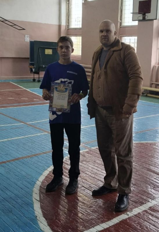 В Лутугинском колледже прошёл турнир по мини-футболу В Лутугинском колледже прошёл турнир по мини-футболу