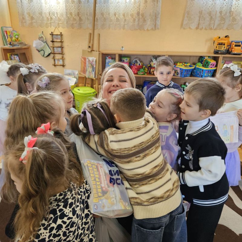 В луганских детских садах продолжается профориентационный конкурс рисунков в рамках проекта «Выбирай своё» В луганских детских садах продолжается профориентационный конкурс рисунков в рамках проекта «Выбирай своё»