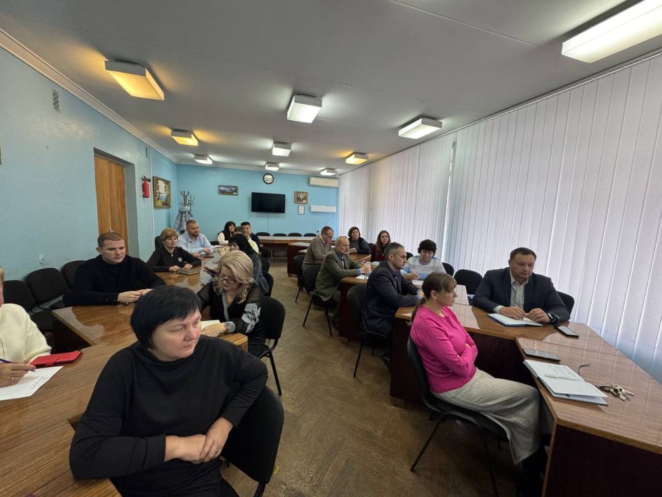 Константин Бутримов: ПЛЕЧОМ К ПЛЕЧУ: ПРОФОЮЗЫ ЛНР И «БОЕВОЕ БРАТСТВО» ПОДПИСАЛИ СОГЛАШЕНИЕ О СОТРУДНИЧЕСТВЕ Константин Бутримов: ПЛЕЧОМ К ПЛЕЧУ: ПРОФОЮЗЫ ЛНР И «БОЕВОЕ БРАТСТВО» ПОДПИСАЛИ СОГЛАШЕНИЕ О СОТРУДНИЧЕСТВЕ