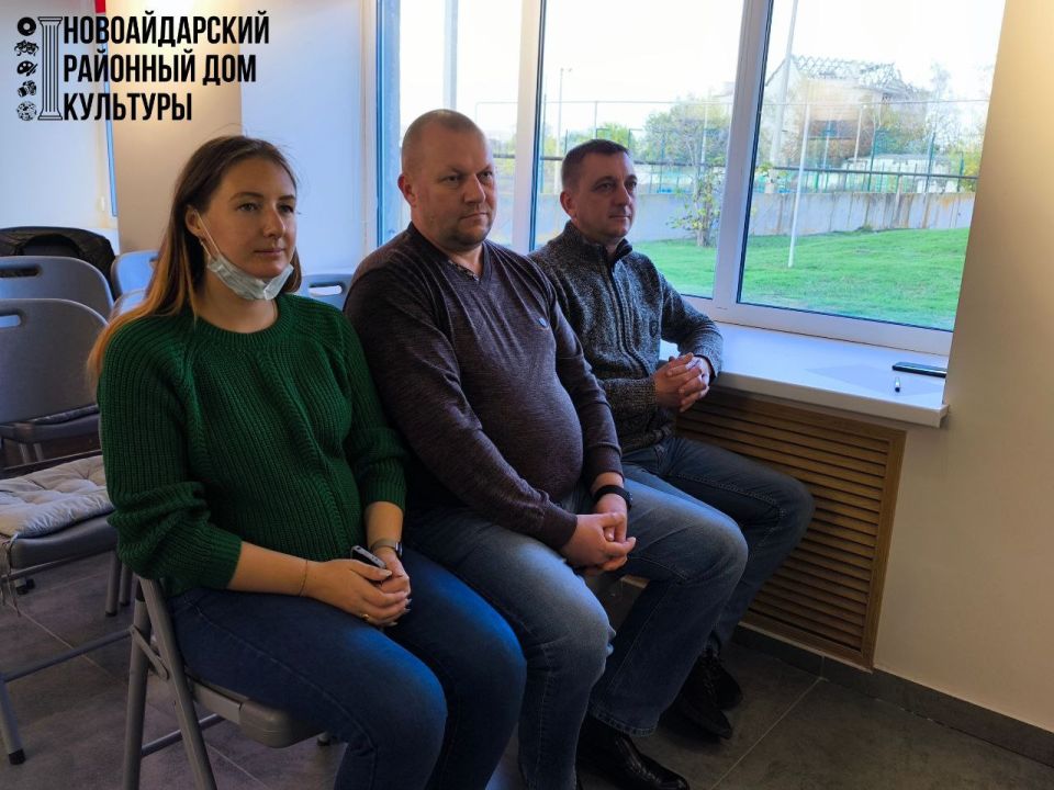 В молодежном центре "Скрепка" 22.10.2025 прошли дебаты "Мнение молодежи" В молодежном центре "Скрепка" 22.10.2025 прошли дебаты "Мнение молодежи"