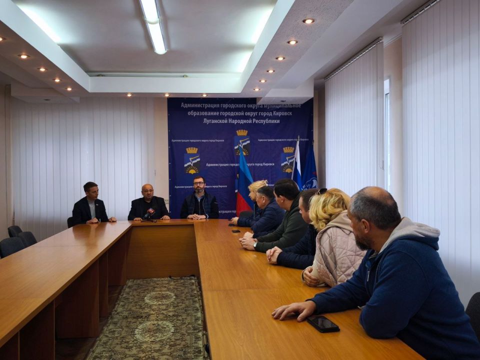 Делегация из Иркутской области посетила Кировск Делегация из Иркутской области посетила Кировск