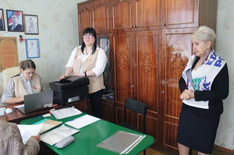 В поселке Фрунзе состоялась выездная работа мобильного МФЦ В поселке Фрунзе состоялась выездная работа мобильного МФЦ
