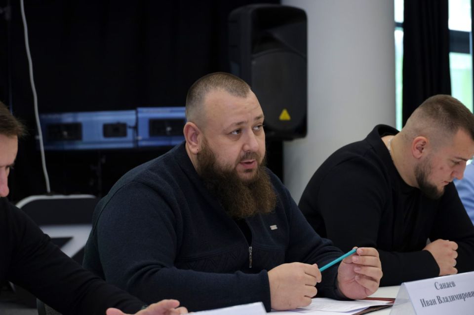 В профильном комитете обсудили проблемные вопросы в сфере молодежной политики В профильном комитете обсудили проблемные вопросы в сфере молодежной политики