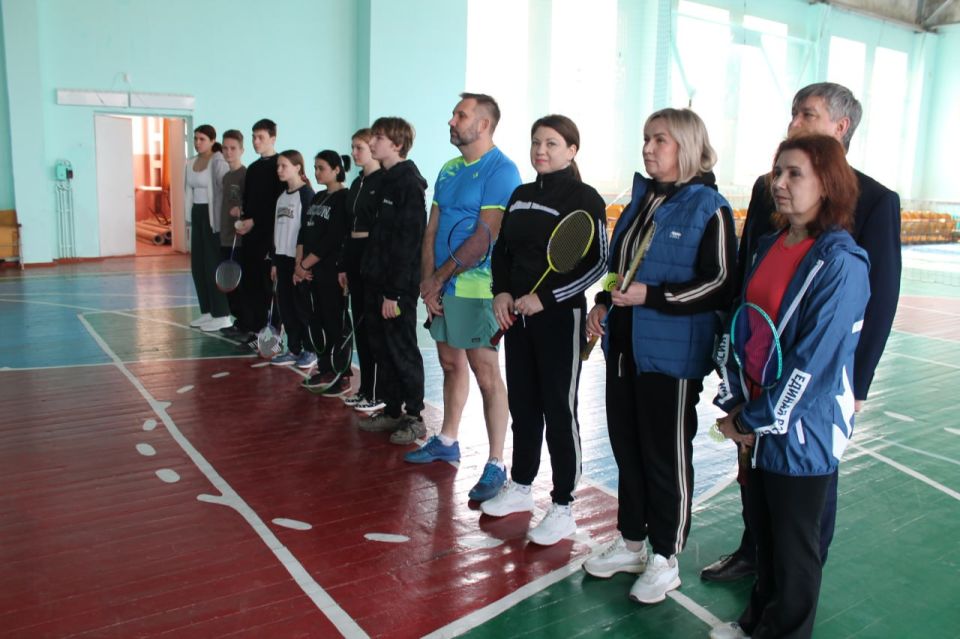 Дорогие однопартийцы, друзья! Дорогие однопартийцы, друзья!