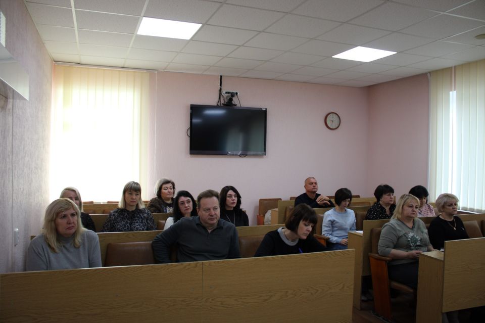 Сегодня Глава городского округа Ровеньки Андрей Рубанцов провел рабочее совещание с руководителями управлений администрации и структурных подразделений, посвященное подготовке муниципальных программ Сегодня Глава городского округа Ровеньки Андрей Рубанцов провел рабочее совещание с руководителями управлений администрации и структурных подразделений, посвященное подготовке муниципальных программ