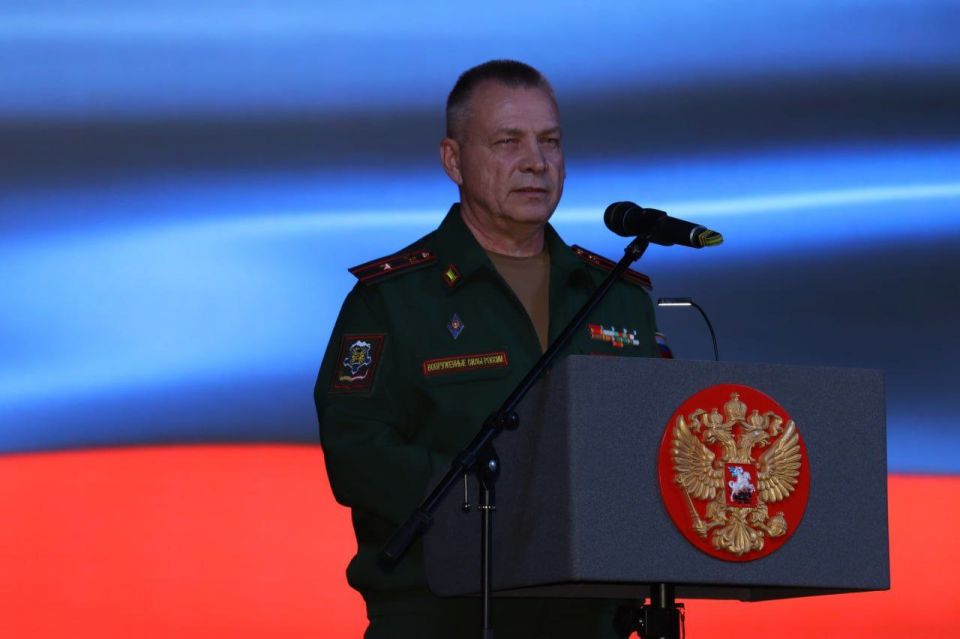 «Служить родной стране – почетная обязанность гражданина России, большая честь и высокий долг» «Служить родной стране – почетная обязанность гражданина России, большая честь и высокий долг»