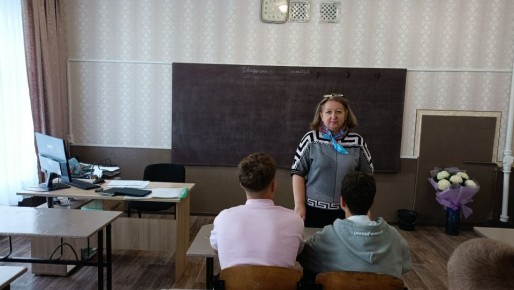 ,              л      ...
