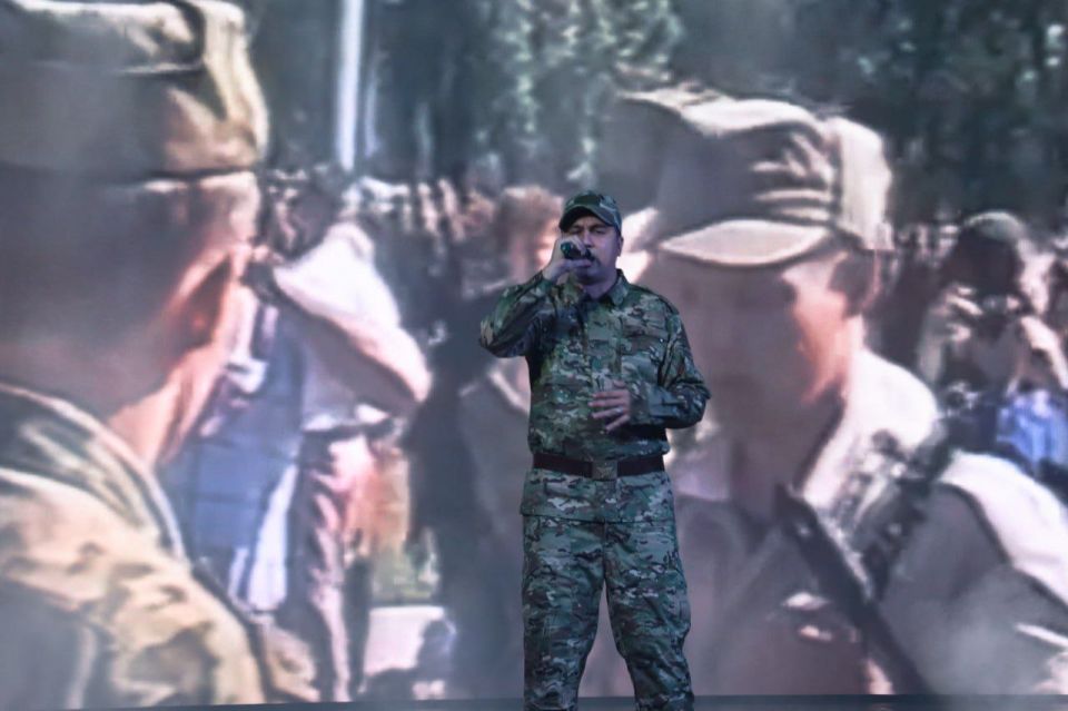 «Служить родной стране – почетная обязанность гражданина России, большая честь и высокий долг» «Служить родной стране – почетная обязанность гражданина России, большая честь и высокий долг»