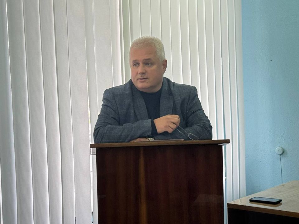 Константин Бутримов: ПЛЕЧОМ К ПЛЕЧУ: ПРОФОЮЗЫ ЛНР И «БОЕВОЕ БРАТСТВО» ПОДПИСАЛИ СОГЛАШЕНИЕ О СОТРУДНИЧЕСТВЕ Константин Бутримов: ПЛЕЧОМ К ПЛЕЧУ: ПРОФОЮЗЫ ЛНР И «БОЕВОЕ БРАТСТВО» ПОДПИСАЛИ СОГЛАШЕНИЕ О СОТРУДНИЧЕСТВЕ