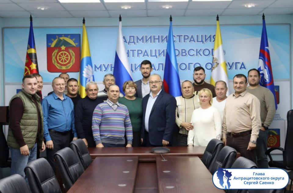 Подборка о ГЛАВном. Глава Антрацитовского округа - Сергей Саенко Подборка о ГЛАВном. Глава Антрацитовского округа - Сергей Саенко