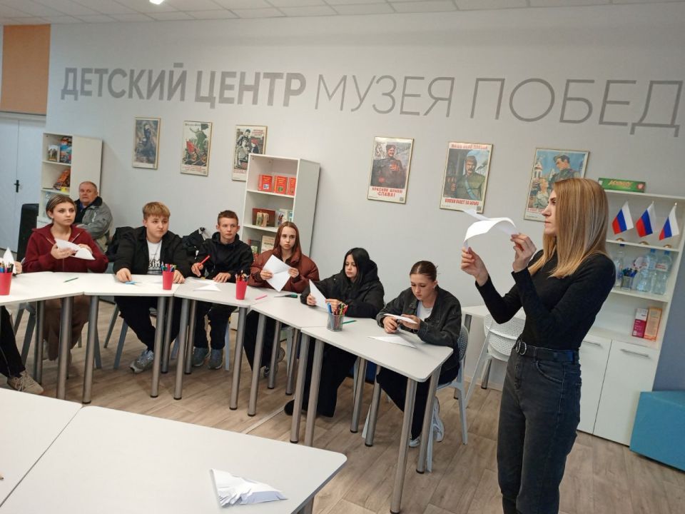 Праздник Белых Журавлей для учеников ГБОУ "Марковская гимназия" прошёл в Детском центре Музея Победы Праздник Белых Журавлей для учеников ГБОУ "Марковская гимназия" прошёл в Детском центре Музея Победы