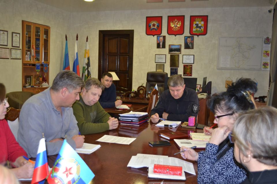 Сегодня состоялось заседание балансовой комиссии по оценке финансово-хозяйственной деятельности муниципальных предприятий и учреждений Старобельского муниципального округа ЛНР Сегодня состоялось заседание балансовой комиссии по оценке финансово-хозяйственной деятельности муниципальных предприятий и учреждений Старобельского муниципального округа ЛНР