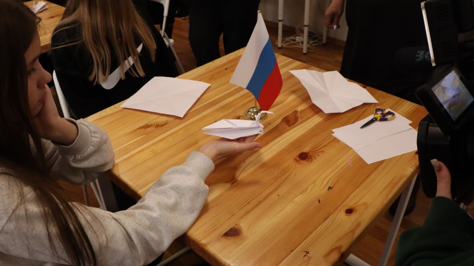 22 октября 2025 года, в музее истории города Ровеньки была проведена акция «Белые журавли» 22 октября 2025 года, в музее истории города Ровеньки была проведена акция «Белые журавли»
