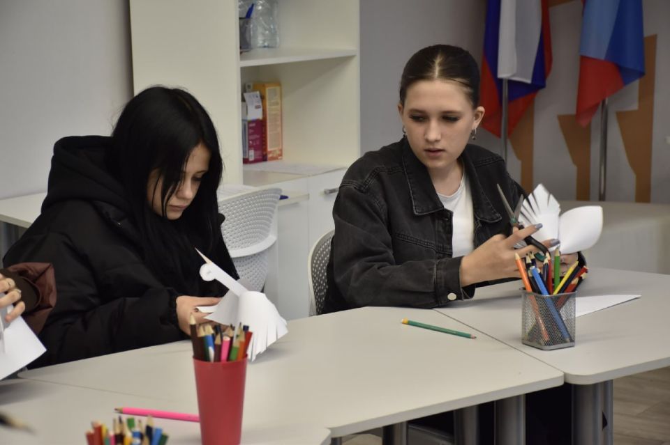 Праздник Белых Журавлей для учеников ГБОУ "Марковская гимназия" прошёл в Детском центре Музея Победы Праздник Белых Журавлей для учеников ГБОУ "Марковская гимназия" прошёл в Детском центре Музея Победы