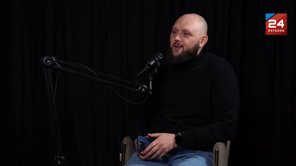 «Спорт меня поддерживает. Что бы ни происходило – я беру спортивную сумку и иду в спортзал» «Спорт меня поддерживает. Что бы ни происходило – я беру спортивную сумку и иду в спортзал»