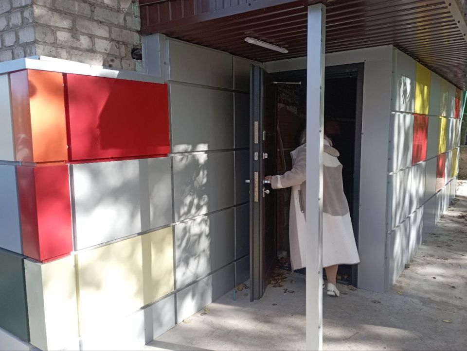 В Луганске продолжается обновление спортивных секций и кружков за средства из муниципального бюджета В Луганске продолжается обновление спортивных секций и кружков за средства из муниципального бюджета