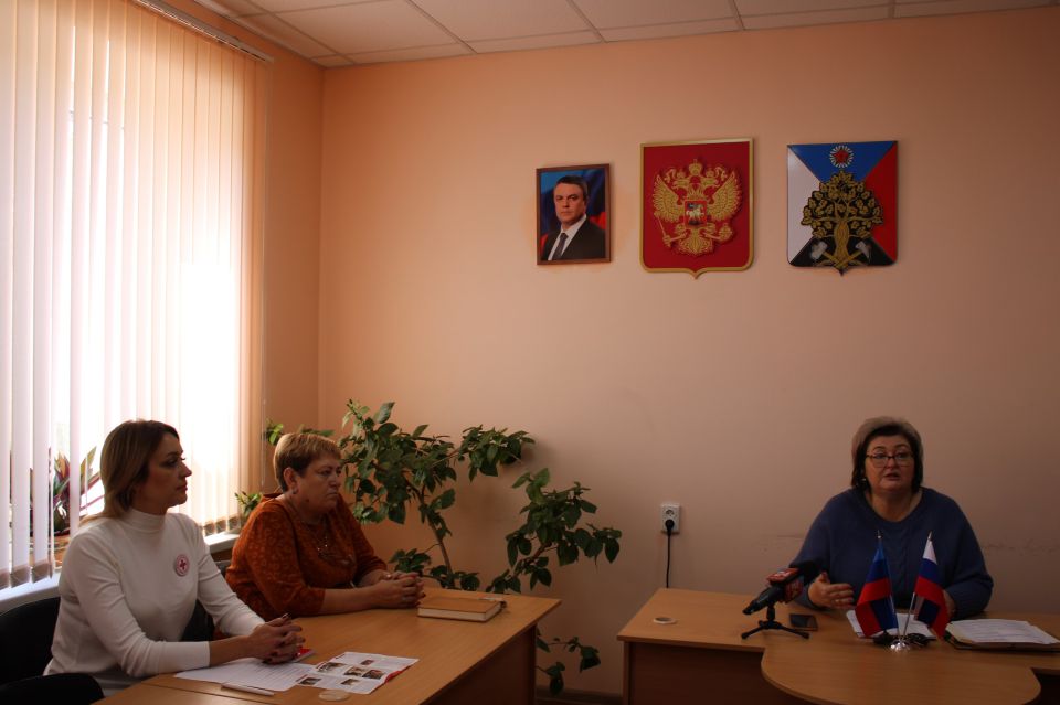 Сегодня в Ровеньках прошёл семинар-практикум с опекунами и попечителями совершеннолетних недееспособных и ограниченно дееспособных граждан Сегодня в Ровеньках прошёл семинар-практикум с опекунами и попечителями совершеннолетних недееспособных и ограниченно дееспособных граждан
