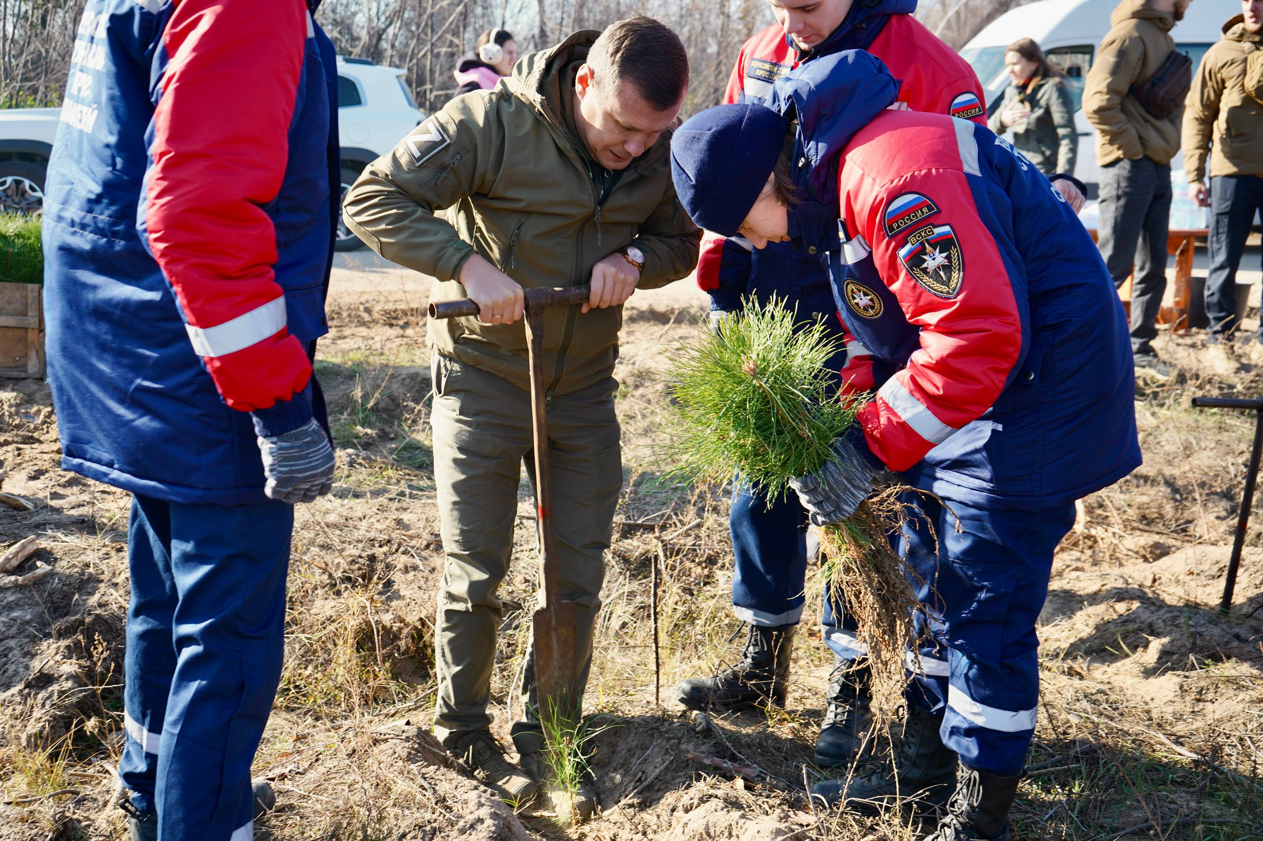 Делаем доброе дело вместе. Добровольцы Луганского и Приморского РО ВСКС вместе со студентами и преподавателями Института гражданской защиты ЛГУ им. В. Даля приняли участие во Всероссийской акции «Сохраним лес» Делаем доброе дело вместе. Добровольцы Луганского и Приморского РО ВСКС вместе со студентами и преподавателями Института гражданской защиты ЛГУ им. В. Даля приняли участие во Всероссийской акции «Сохраним лес»