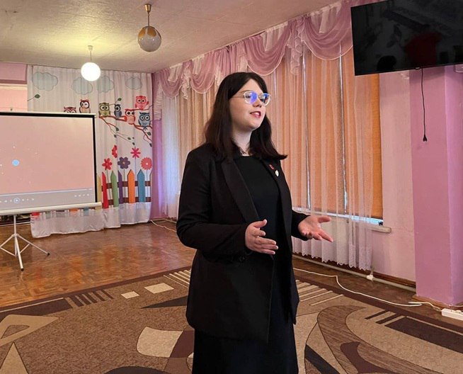 В Краснодонском детском саду "Веснушки"открылось новое отделение юных активистов Движения Первых В Краснодонском детском саду "Веснушки"открылось новое отделение юных активистов Движения Первых