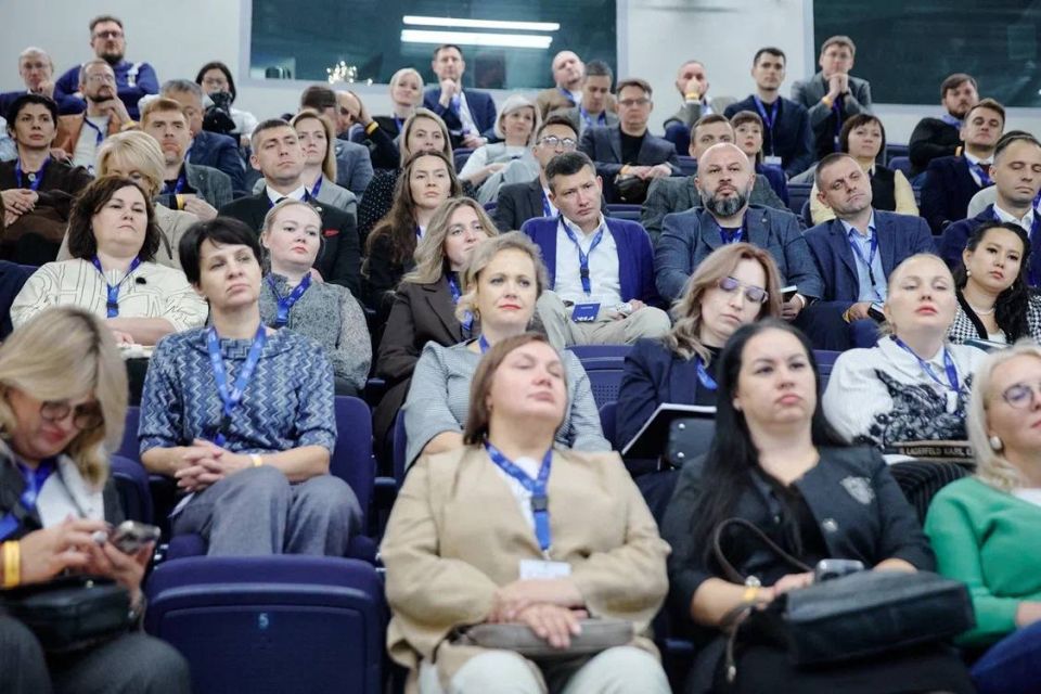 Стартовал второй поток программы развития управленческого кадрового резерва системы образования РФ от Центра знаний «Машук» Стартовал второй поток программы развития управленческого кадрового резерва системы образования РФ от Центра знаний «Машук»