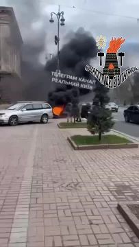 На Крещатике в Киеве возник пожар под зданием КГГА