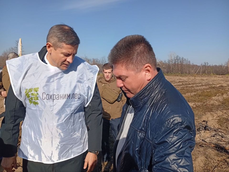 Альберт Зинченко: Сегодня наш округ присоединился к Всероссийской акции «Сохраним лес», инициированной Президентом России Владимиром Владимировичем Путиным Альберт Зинченко: Сегодня наш округ присоединился к Всероссийской акции «Сохраним лес», инициированной Президентом России Владимиром Владимировичем Путиным