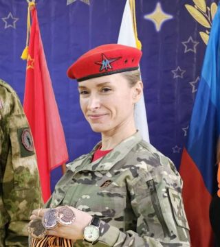 Евросоюз внес в санкционный список министра молодежной политики ЛНР Михаила Голубовича и начальника штаба "Юнармии" в ЛНР Оксану Луганцеву