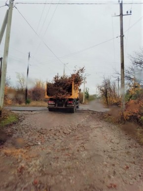 Рабочая группа Удмуртии продолжает работы по благоустройству территории в посёлке Белое Лутугинского муниципального округа
