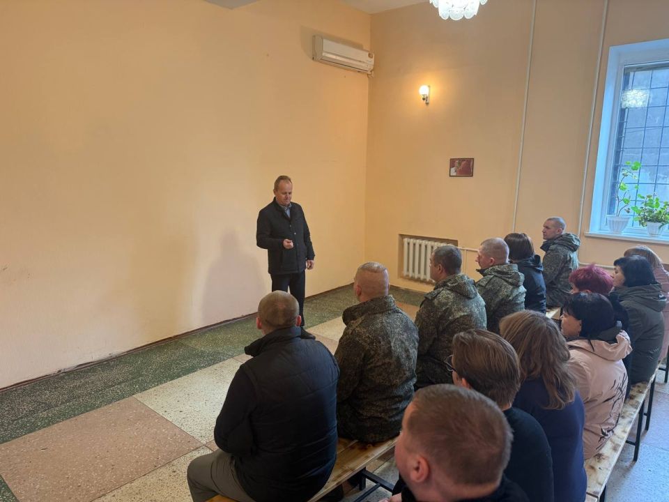 ФИНАНСОВАЯ ГРАМОТНОСТЬ ДЛЯ ТЕХ, КТО ЗАЩИЩАЕТ РОДИНУ ФИНАНСОВАЯ ГРАМОТНОСТЬ ДЛЯ ТЕХ, КТО ЗАЩИЩАЕТ РОДИНУ