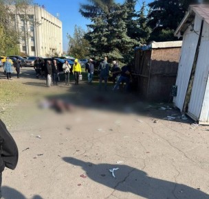 Взрыв произошел на улице в Луганске: пострадали два мирных жителя