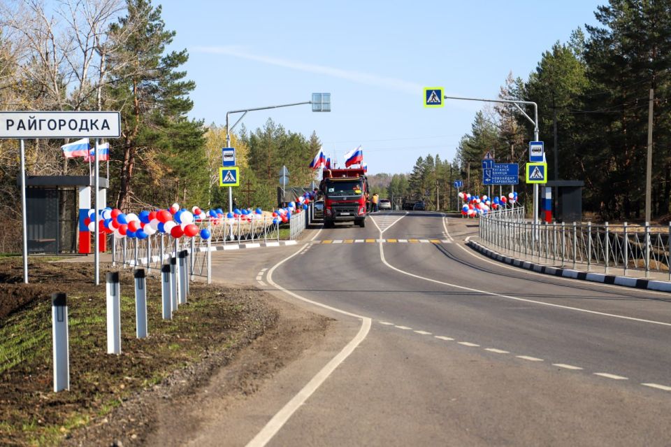 Марат Хуснуллин дал старт движению по восстановленной дороге в ЛНР