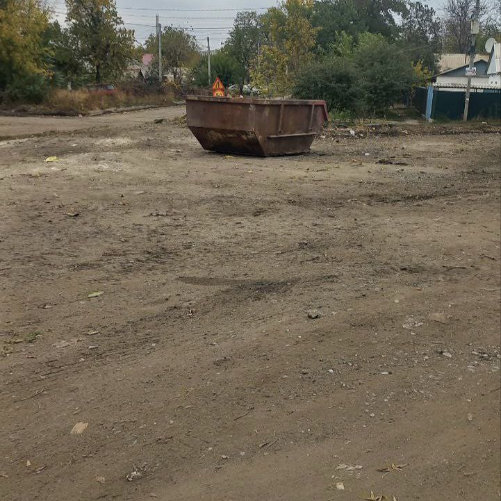 Луганский филиал управляющей компании активно ведёт работы по благоустройству дворов Луганский филиал управляющей компании активно ведёт работы по благоустройству дворов