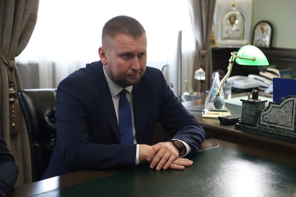 Денис Мирошниченко встретился с Председателем Законодательного Собрания Краснодарского края Юрием Бурлачко Денис Мирошниченко встретился с Председателем Законодательного Собрания Краснодарского края Юрием Бурлачко