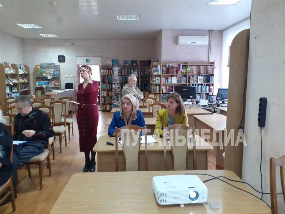 Штаб Общественной поддержки «Единой России» провел заседание Дискуссионного клуба по вопросам законодательства в сфере НКО Штаб Общественной поддержки «Единой России» провел заседание Дискуссионного клуба по вопросам законодательства в сфере НКО