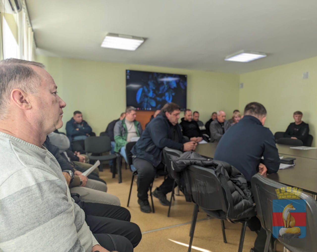 В городе Лисичанске состоялось плановое совещание Главы Администрации города Эдуарда Сахненко с представителями подрядных организаций В городе Лисичанске состоялось плановое совещание Главы Администрации города Эдуарда Сахненко с представителями подрядных организаций