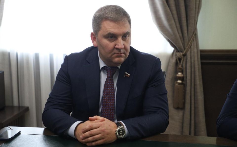 Денис Мирошниченко встретился с Председателем Законодательного Собрания Краснодарского края Юрием Бурлачко Денис Мирошниченко встретился с Председателем Законодательного Собрания Краснодарского края Юрием Бурлачко