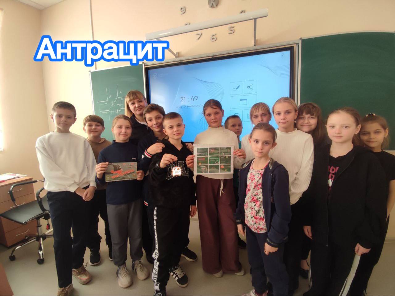 Сотрудники Госавтоинспекции ЛНР провели беседы об обязательном применении световозвращающих элементов детьми в ночное время суток