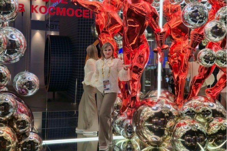 ОБЗОР ПРЕССЫ «ДОНБАСС ВОСТОЧНЫЙ»: Форум классных, и мы - на нем! ОБЗОР ПРЕССЫ «ДОНБАСС ВОСТОЧНЫЙ»: Форум классных, и мы - на нем!